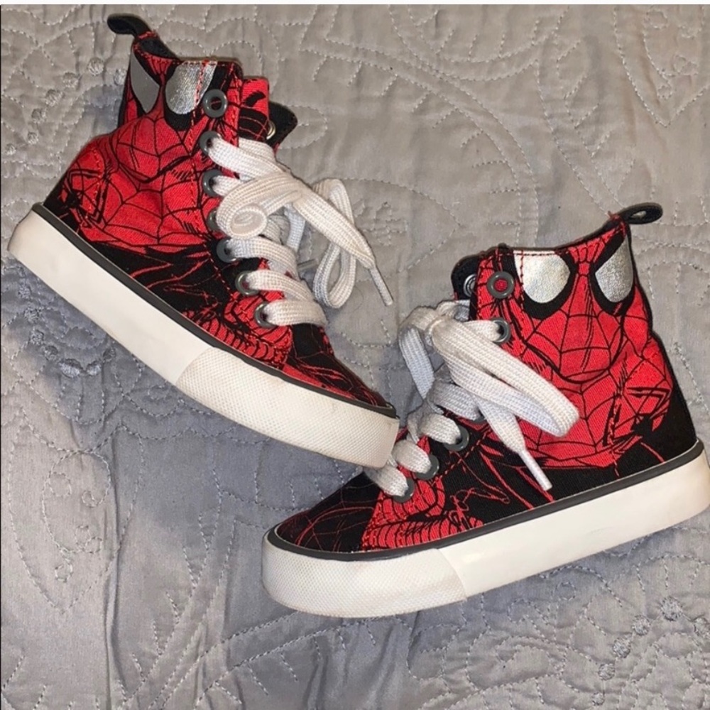 Gap Marvel Spider-Man sneakers toddler boy size 6